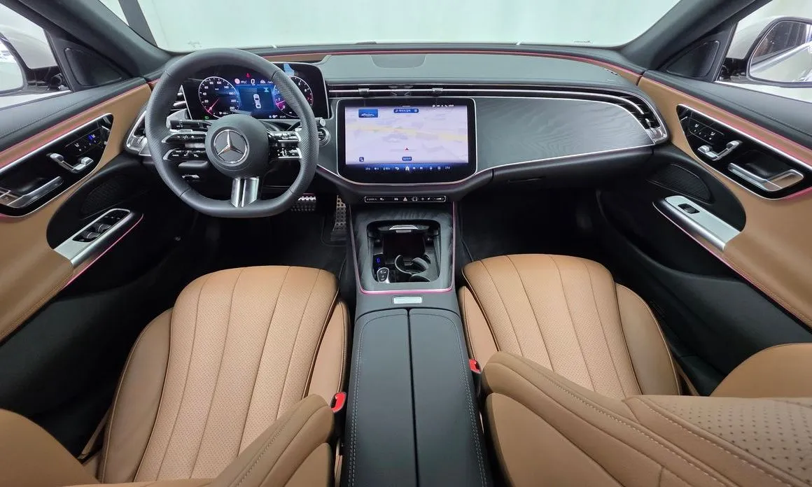 Mercedes-Benz E-Class — фото 8