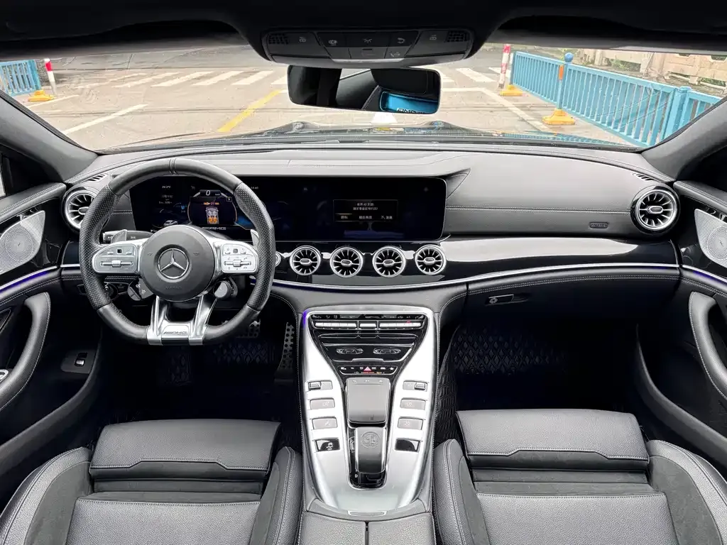 Mercedes-Benz AMG GT — фото 7