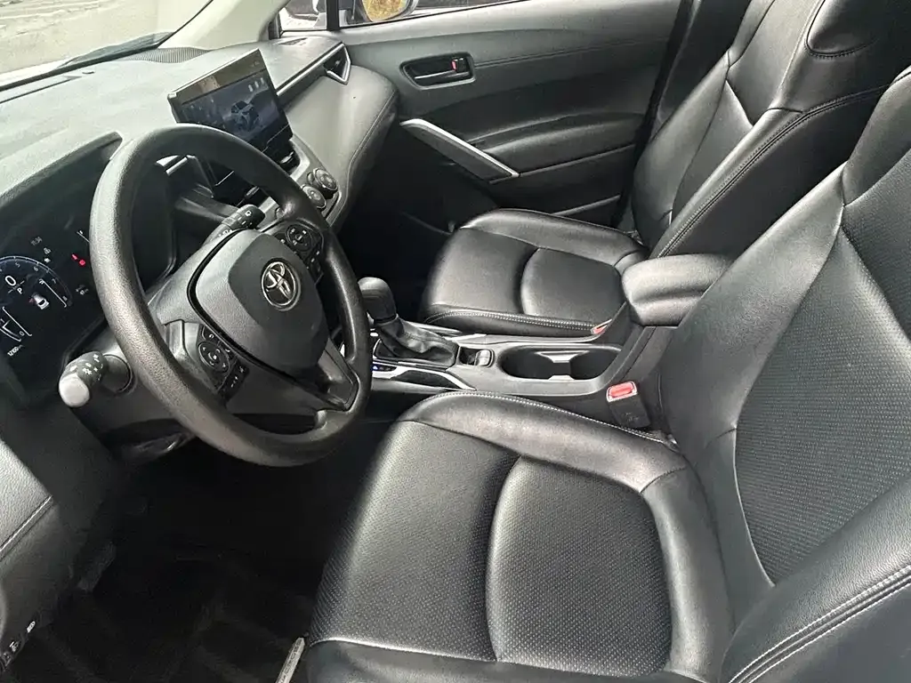 Toyota Corolla Cross — фото 3