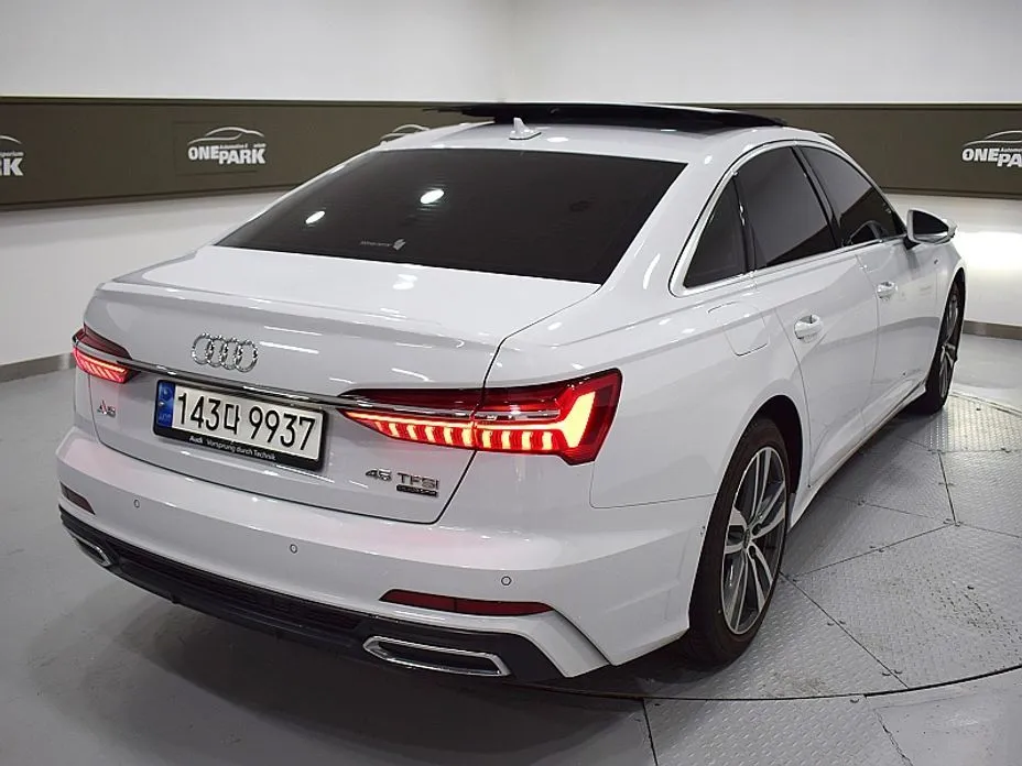 Audi A6 — фото 2