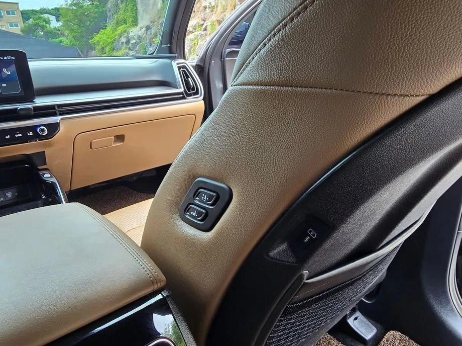 Kia Sorento — фото 7