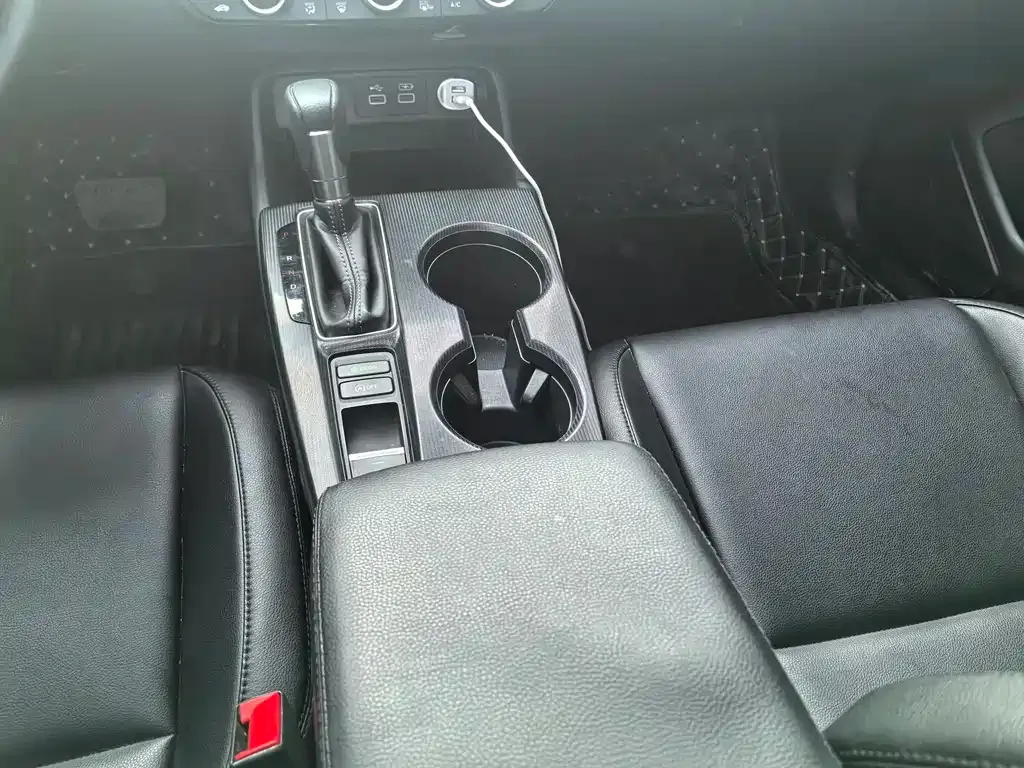 Honda Civic — фото 7