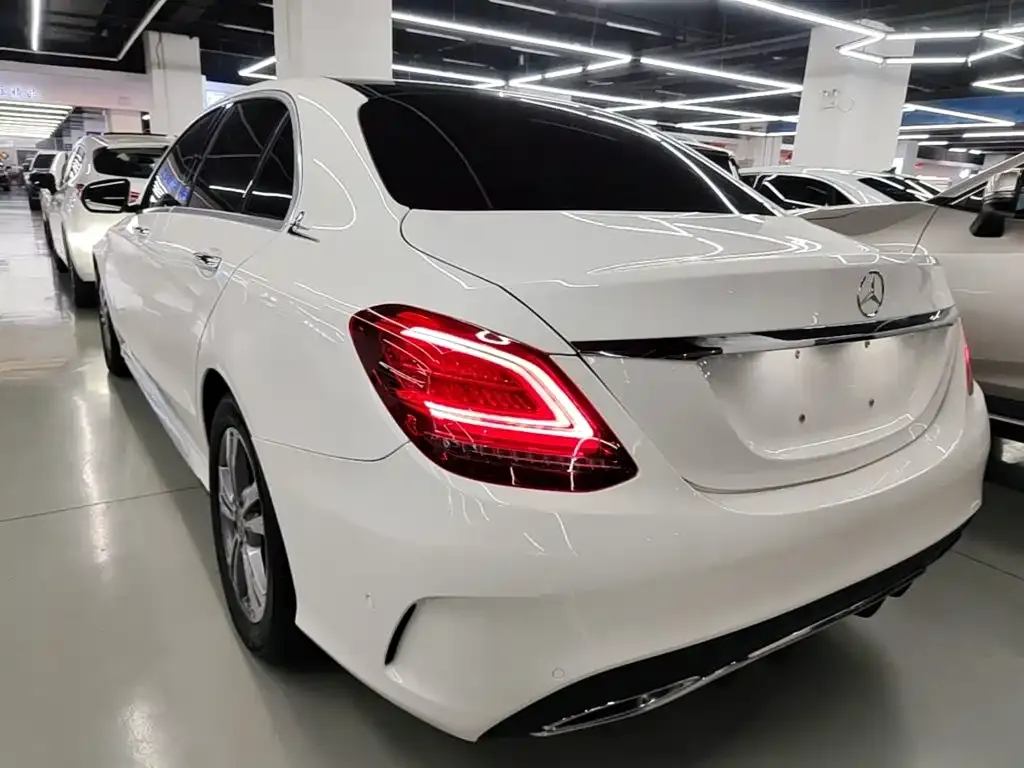 Mercedes-Benz C-Class — фото 10