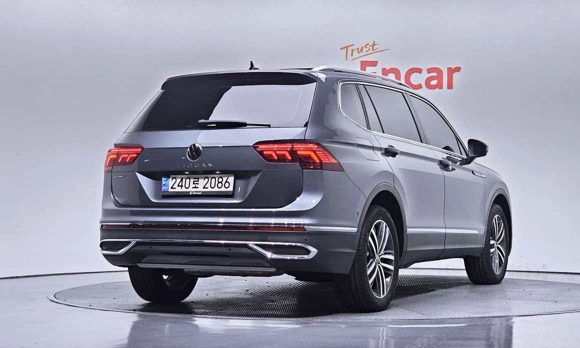 Volkswagen Tiguan — фото 8