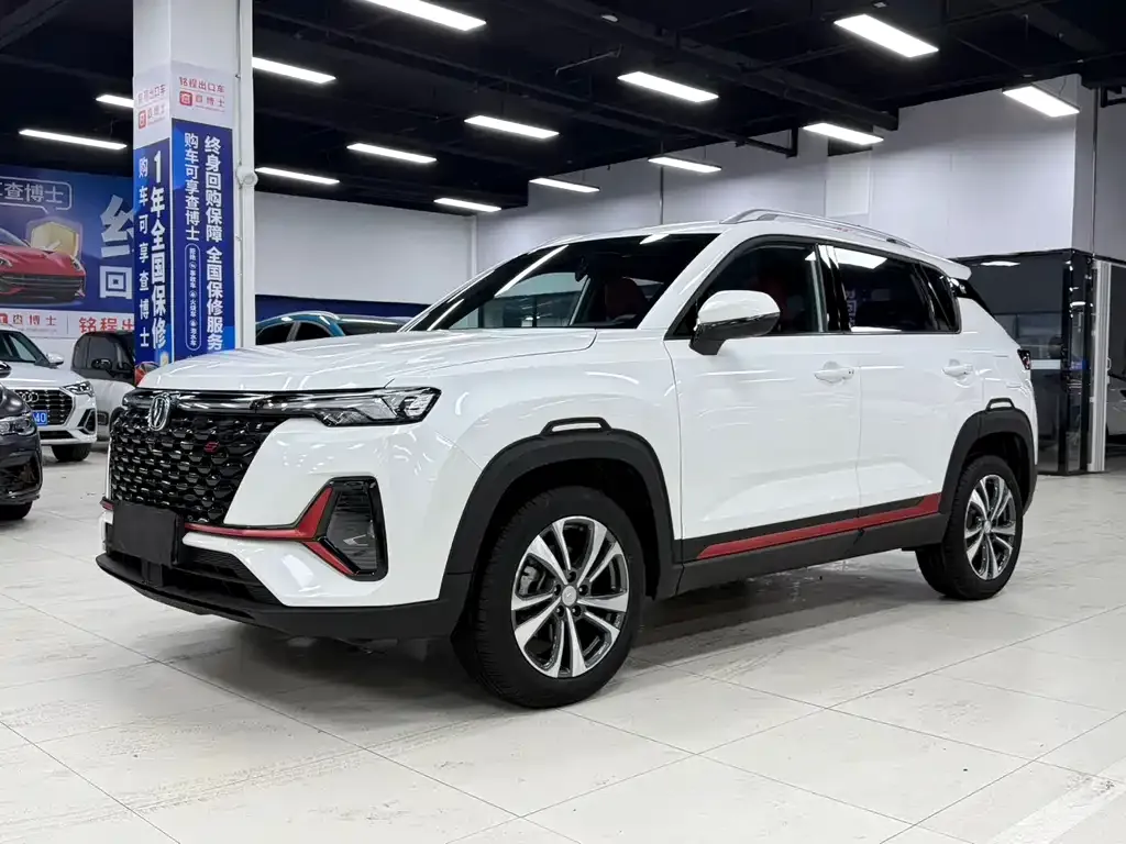 Changan CS35PLUS — фото 1