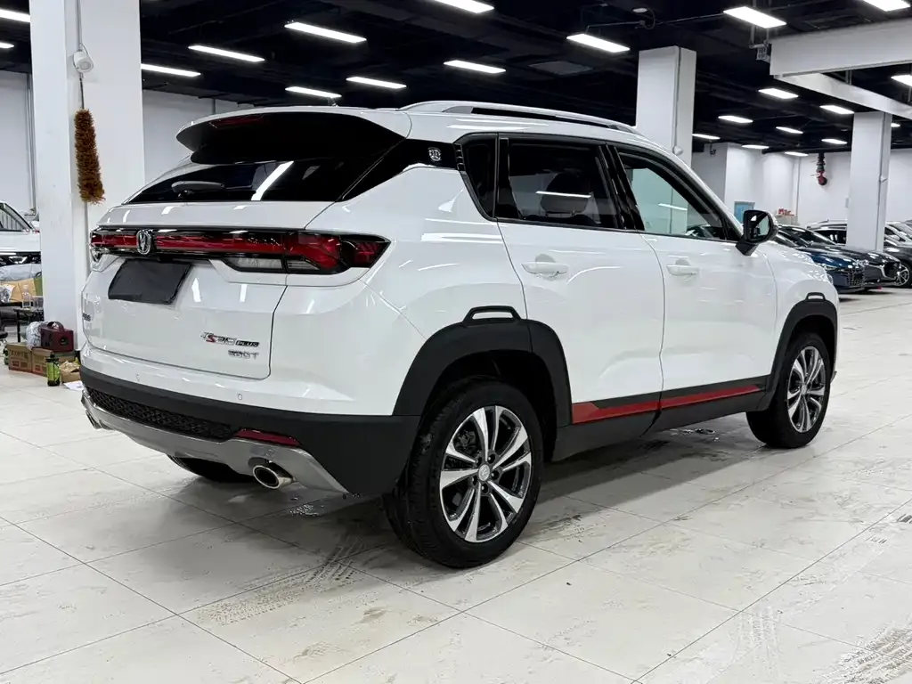 Changan CS35PLUS — фото 3