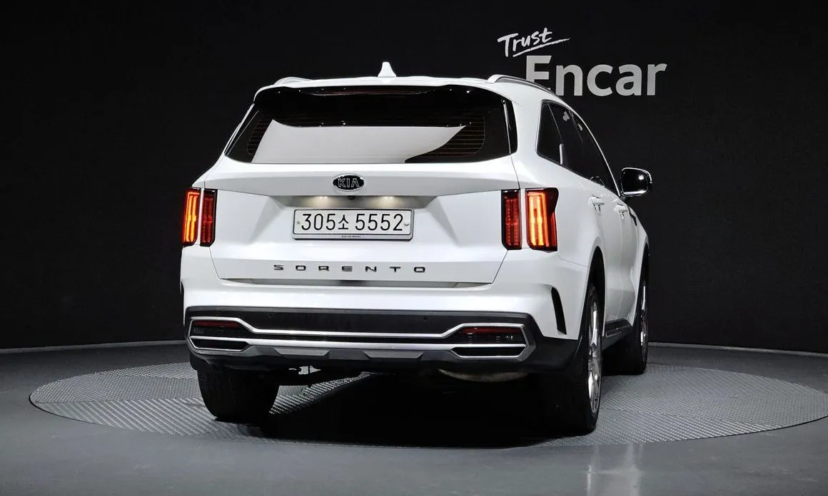 Kia Sorento — фото 10