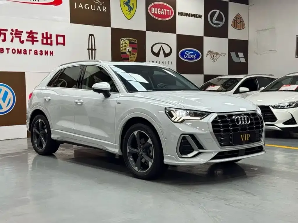 Audi Q3 — фото 10