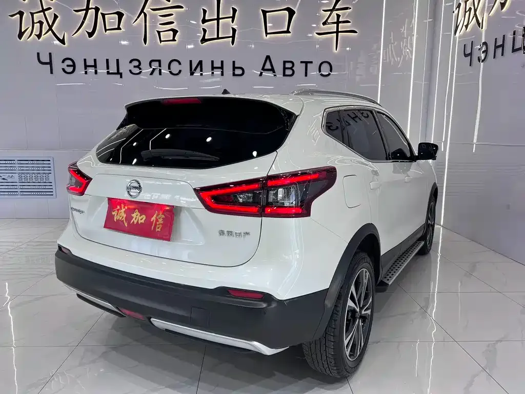 Nissan Qashqai — фото 5