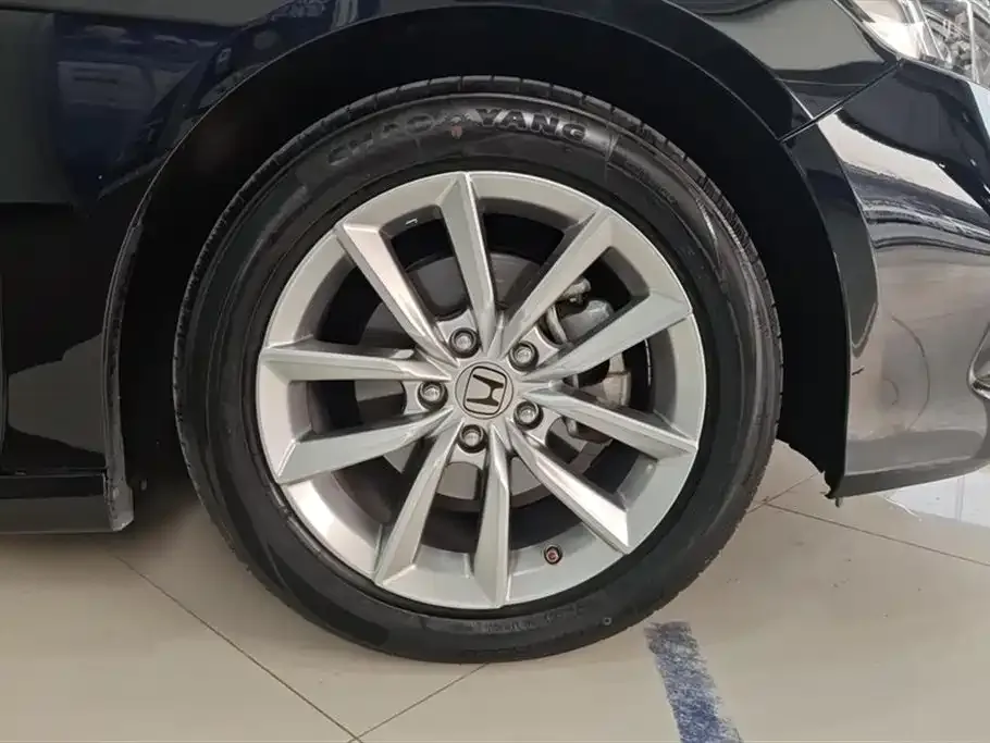 Honda Accord — фото 5