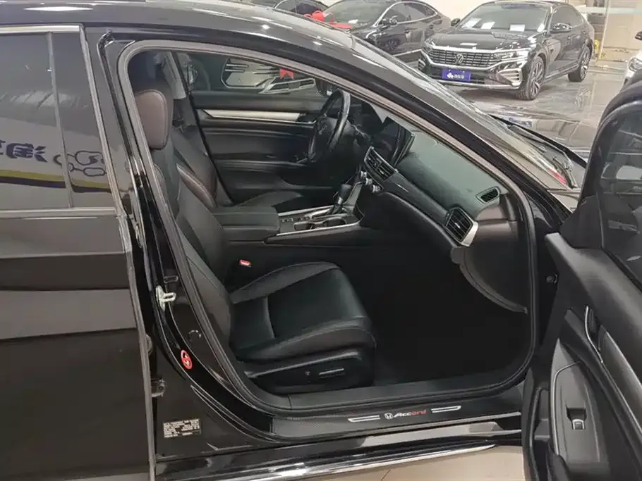 Honda Accord — фото 4