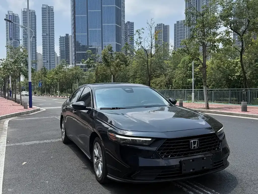 Honda Accord — фото 7
