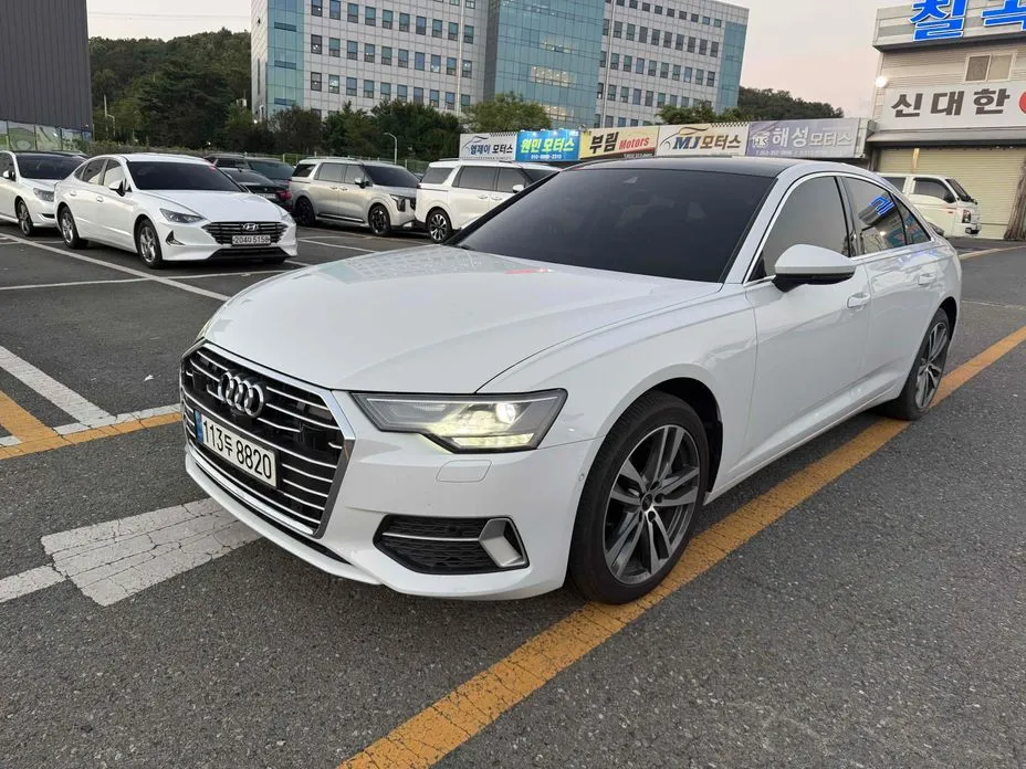Audi A6 — фото 1