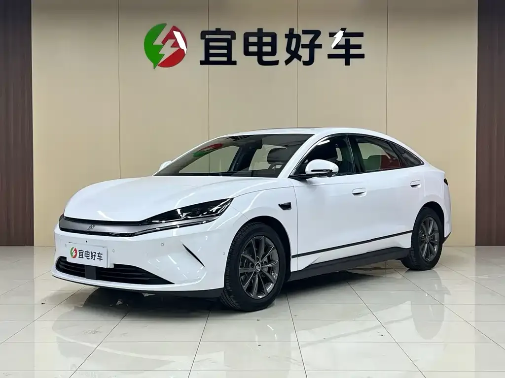 BYD Qin L — фото 1