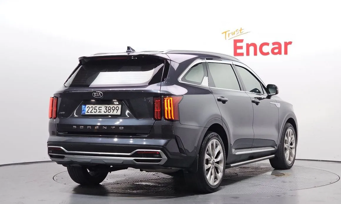 Kia Sorento — фото 6