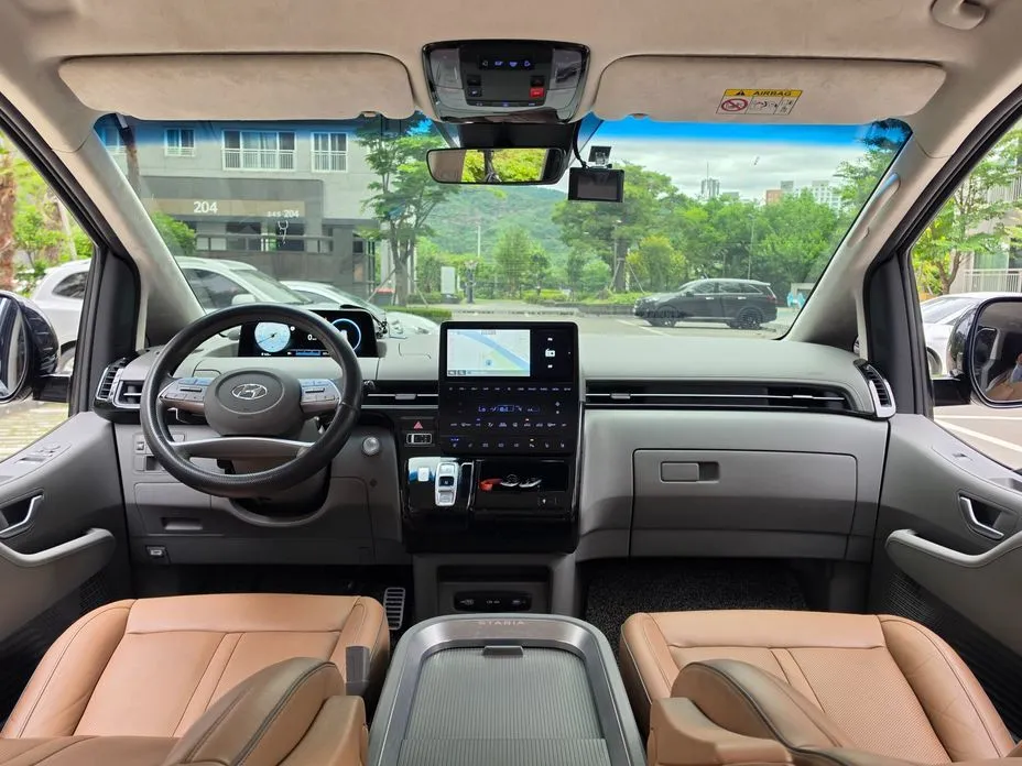 Hyundai Staria — фото 4