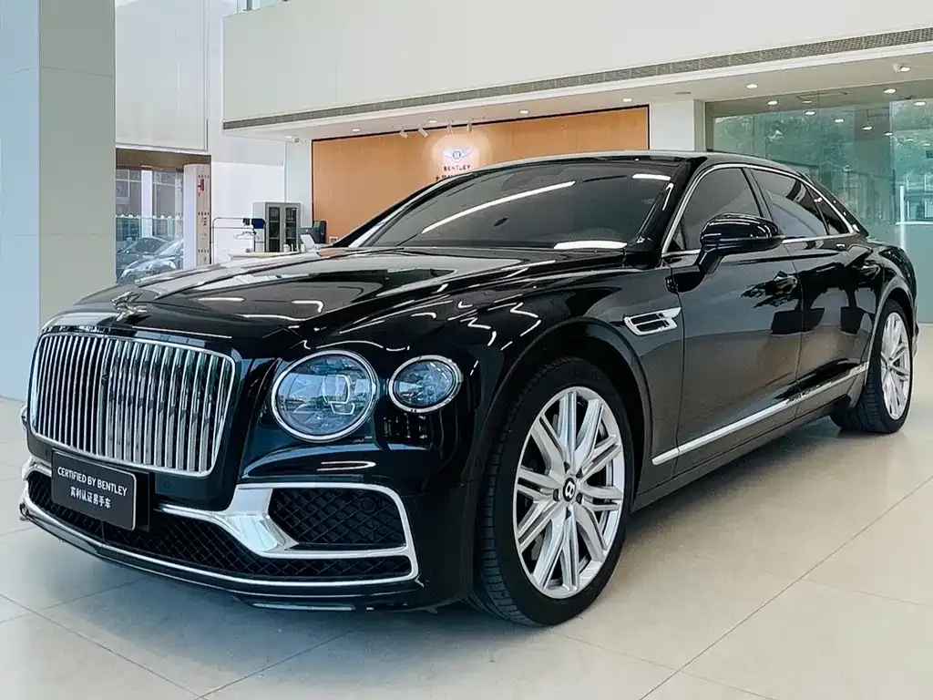 Bentley Flying Spur PHEV — фото 1