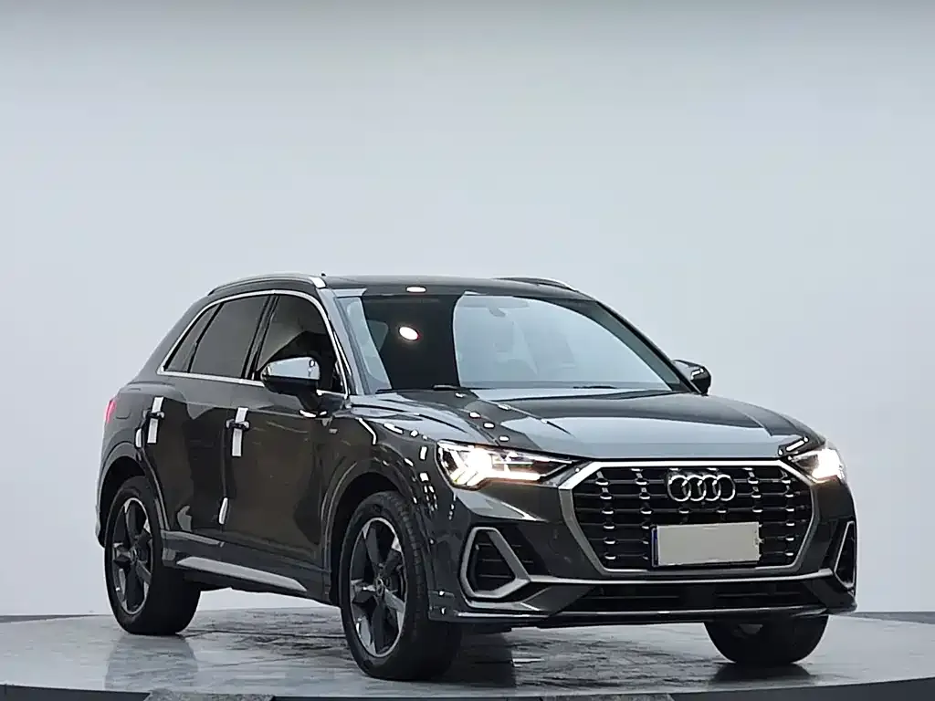 Audi Q3 — фото 7