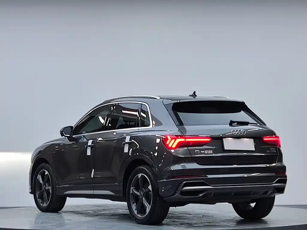 Audi Q3 — фото 4