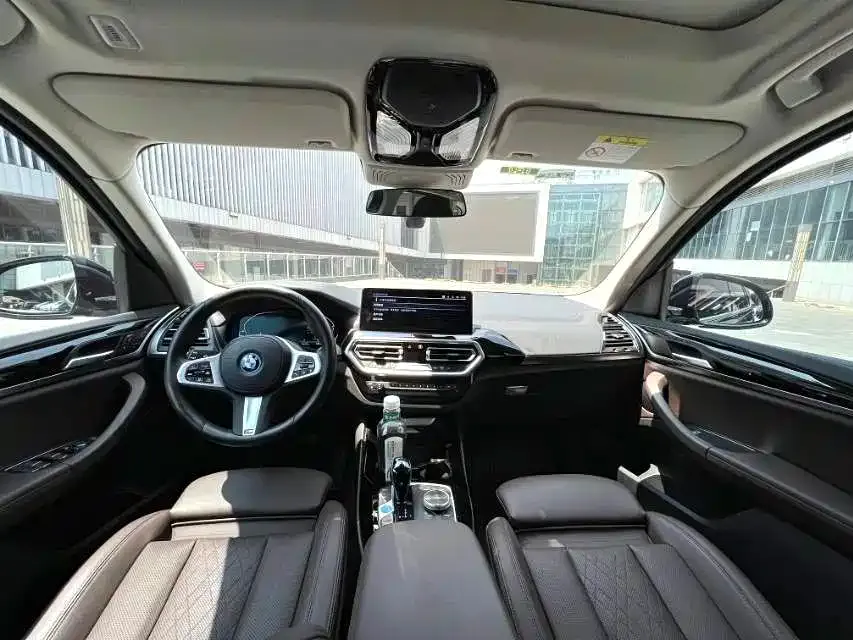 BMW iX3 — фото 2