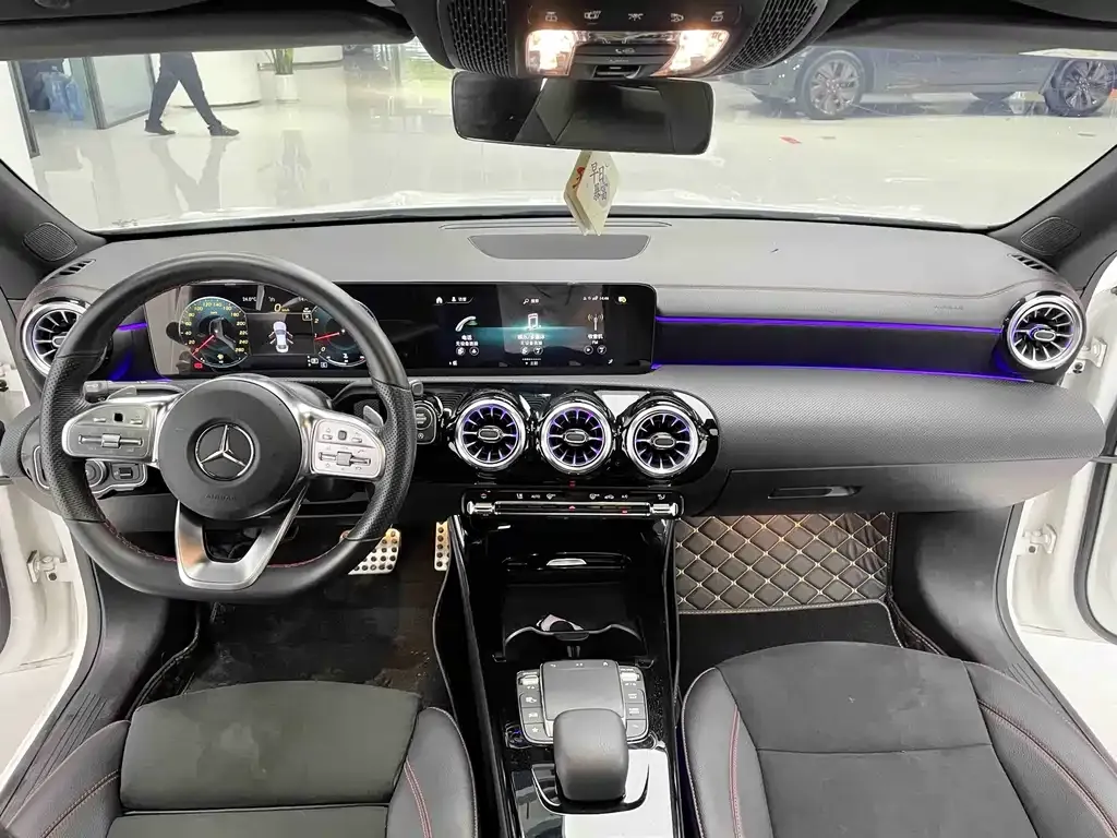 Mercedes-Benz CLA (Import) — фото 3