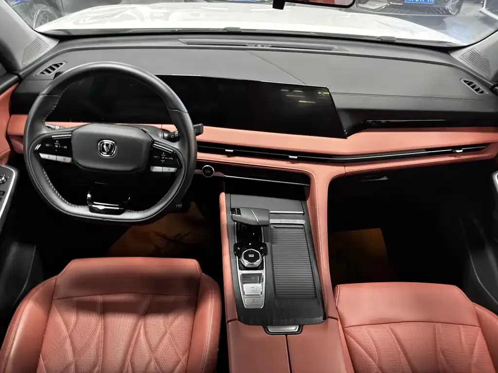Changan CS75 PLUS — фото 2