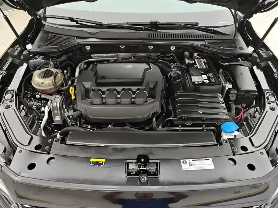 Volkswagen Passat — фото 8