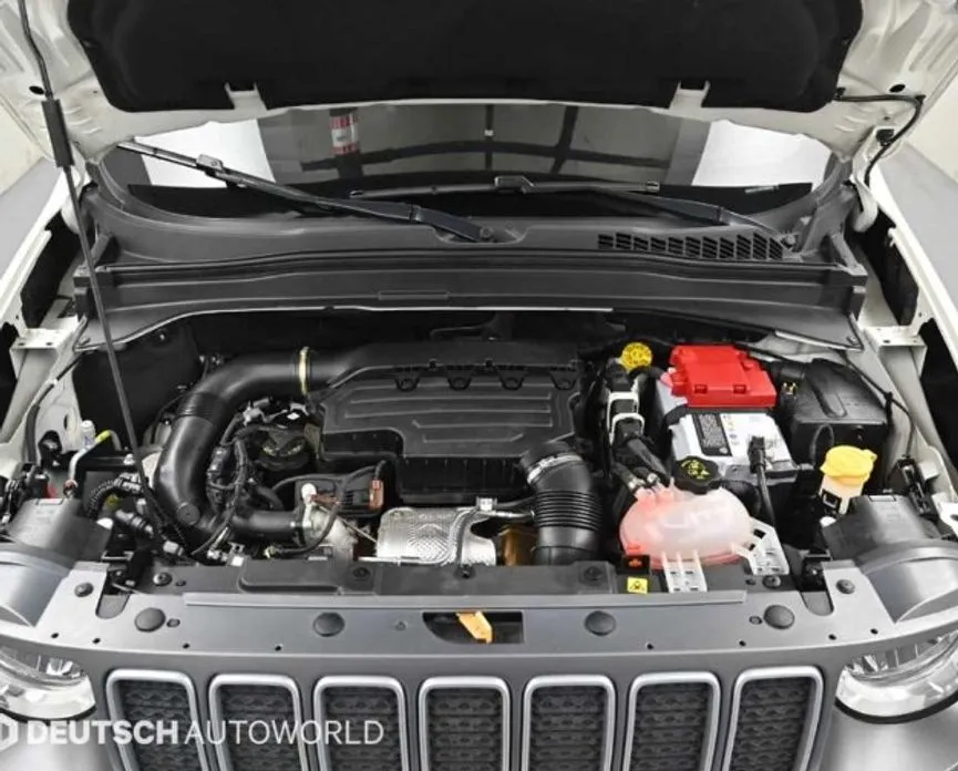 Jeep Renegade — фото 4