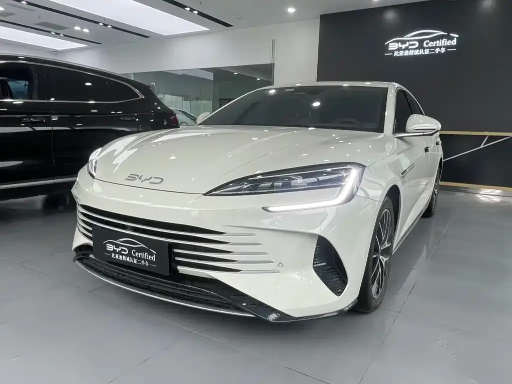 BYD Seal 07 DM-i — фото 1