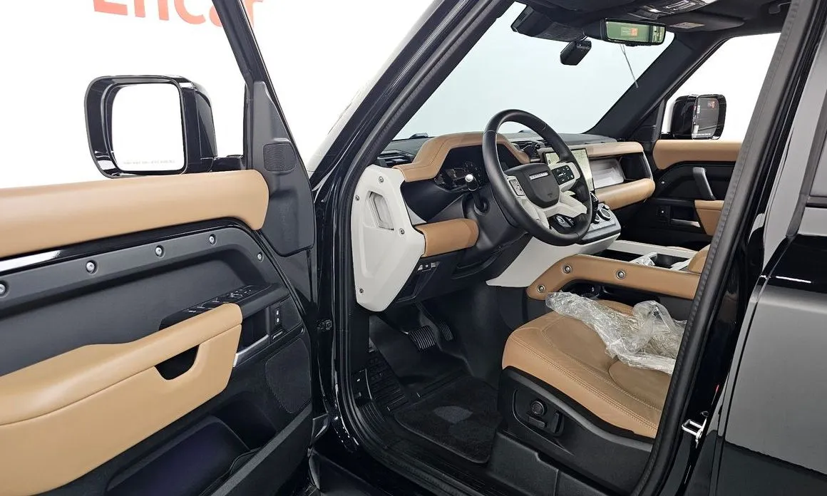 Land Rover Defender — фото 10