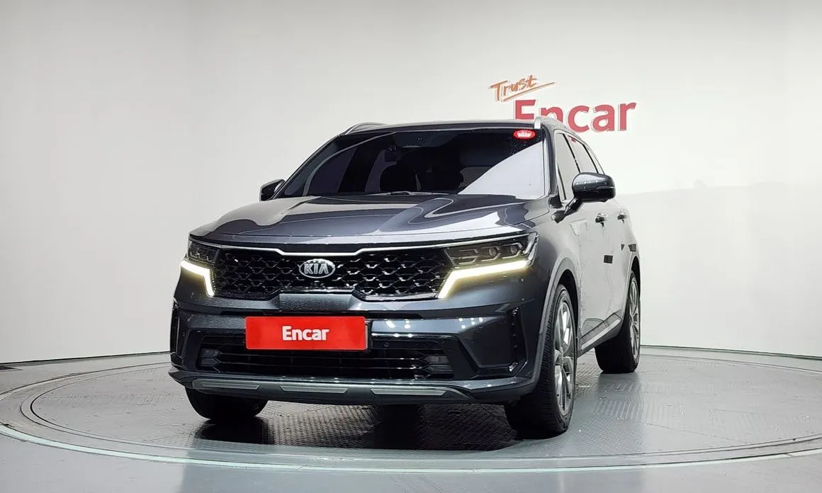 Kia Sorento — фото 8