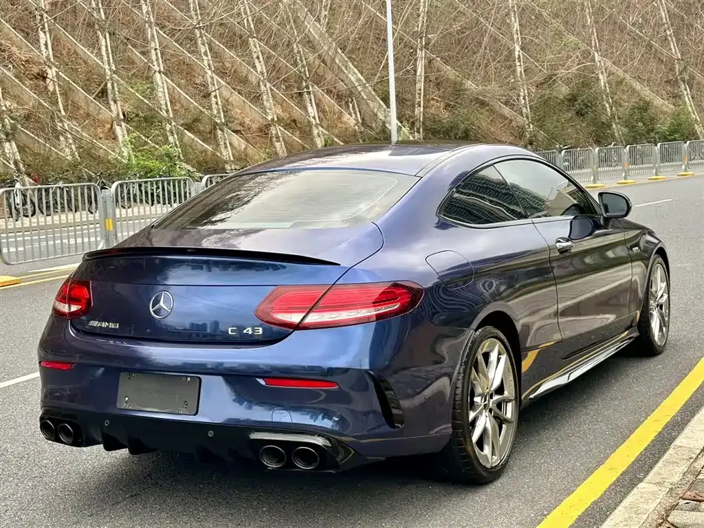 Mercedes-Benz C-Class AMG — фото 10