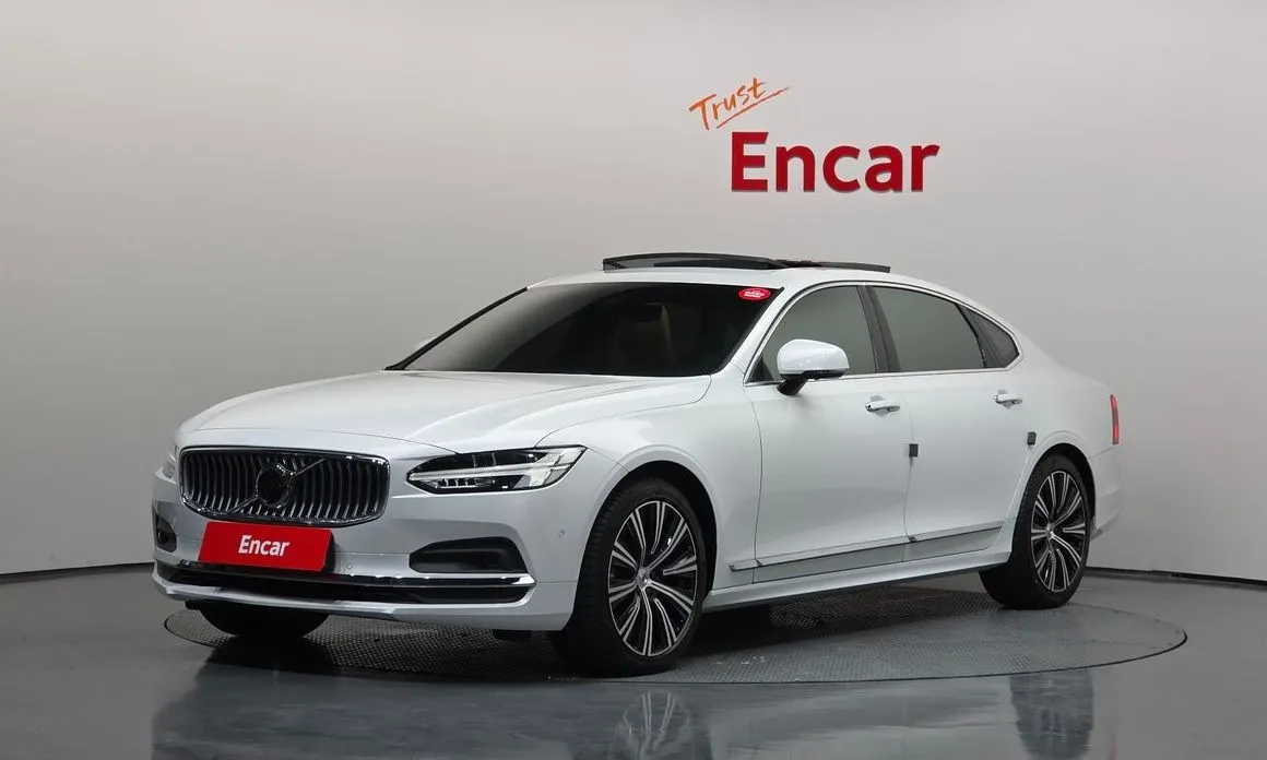 Volvo S90 — фото 1