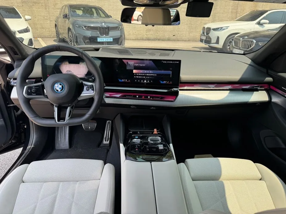BMW i5 — фото 2