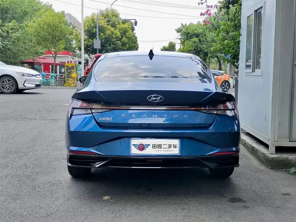 Hyundai Elantra — фото 4