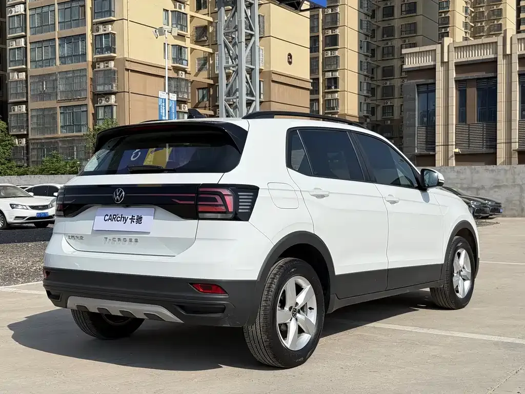 Volkswagen T-Cross — фото 10