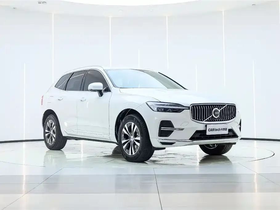 Volvo XC60 — фото 4