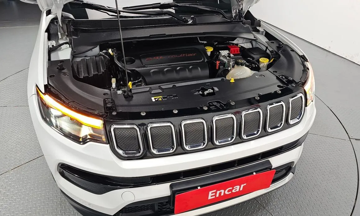 Jeep Compass — фото 8