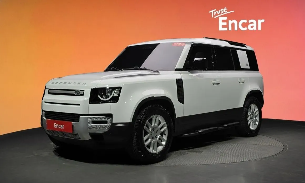 Land Rover Defender — фото 1