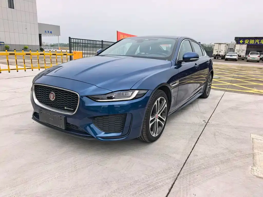 Jaguar XEL — фото 1