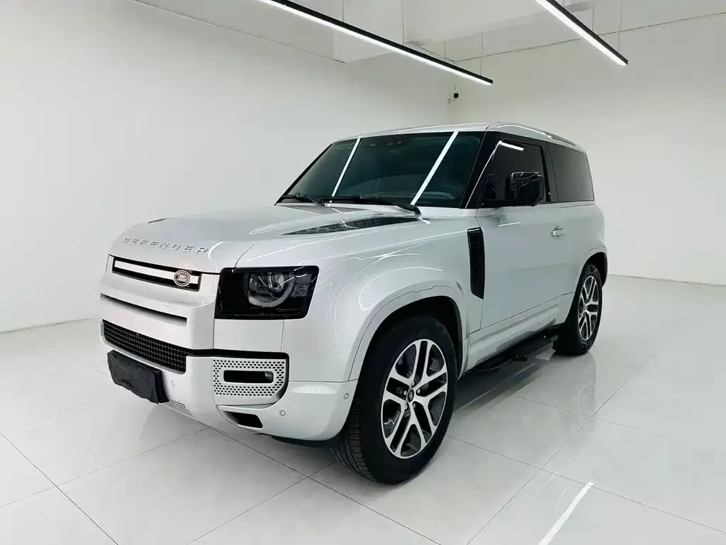 Land Rover Defender — фото 1