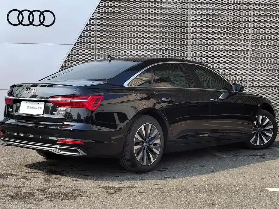 Audi A6L — фото 10