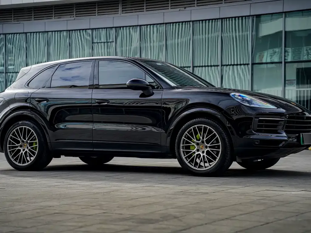 Porsche Cayenne Hybrid — фото 4