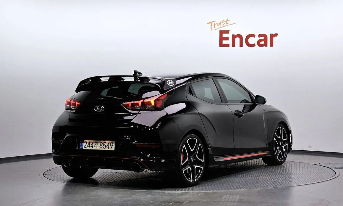 Hyundai Veloster — фото 2