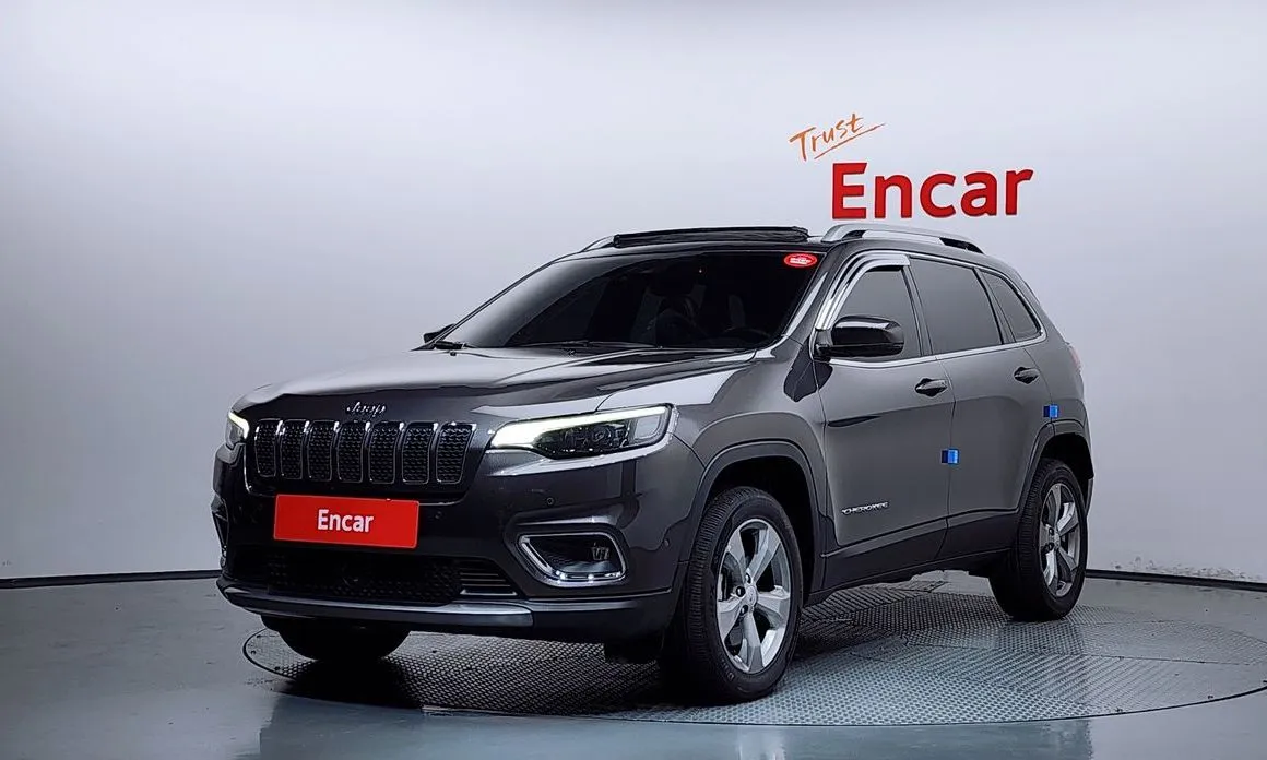 Jeep Cherokee — фото 1