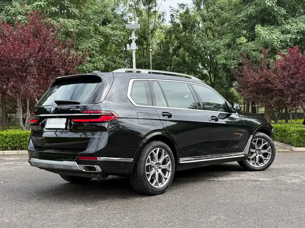 BMW X7 — фото 10
