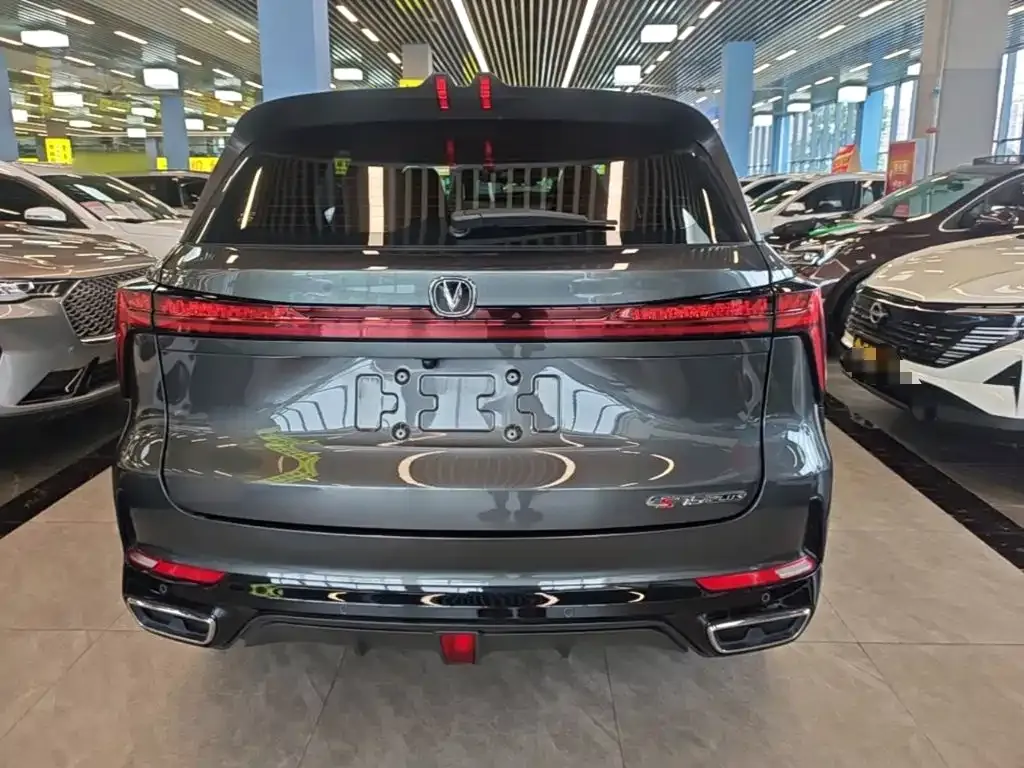 Changan CS75PLUS — фото 2