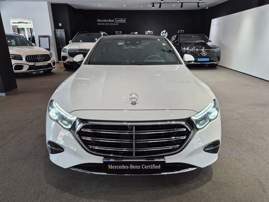 Mercedes-Benz E-Class — фото 10