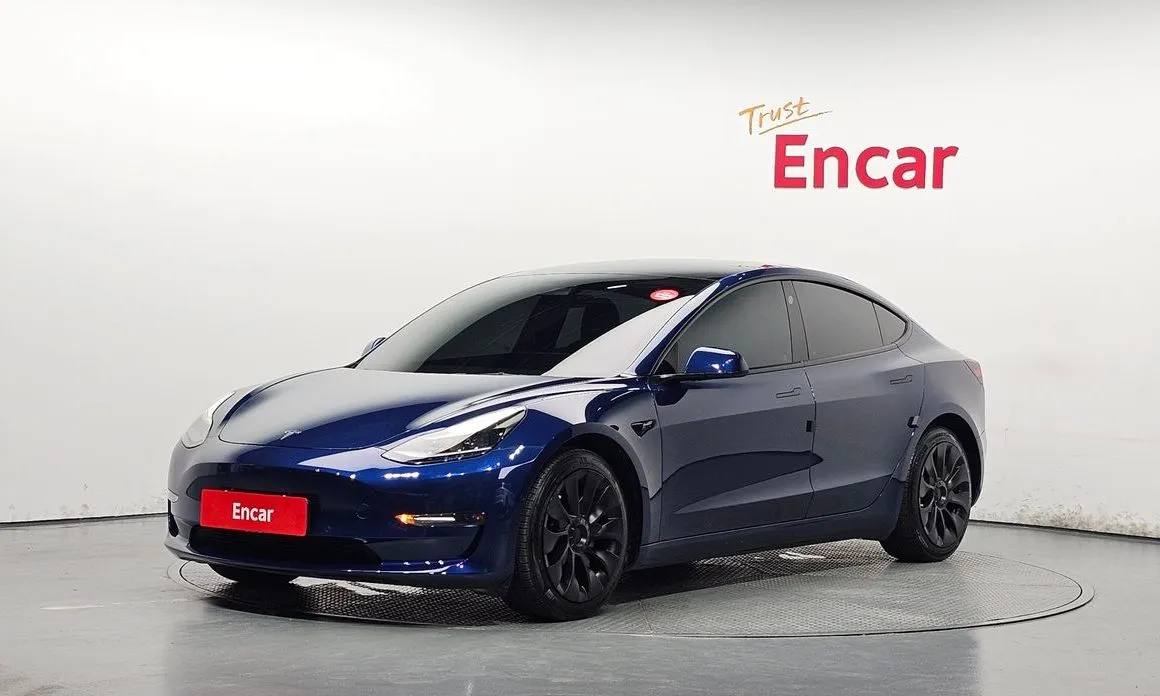 Tesla Model 3 — фото 1