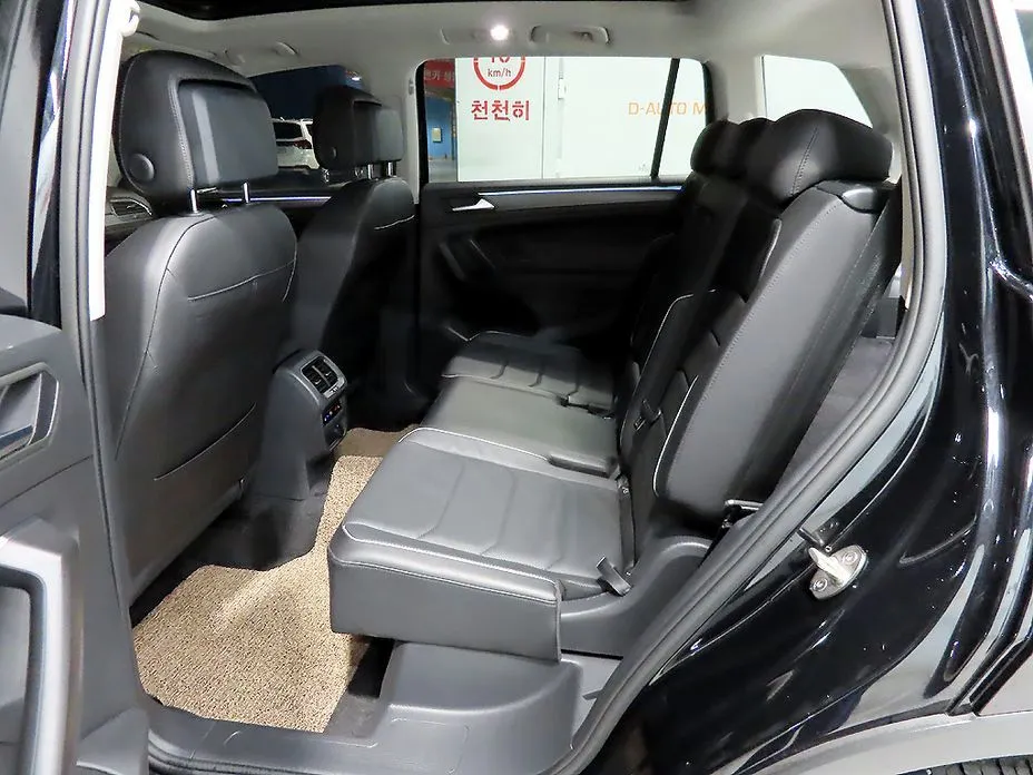 Volkswagen Tiguan — фото 10